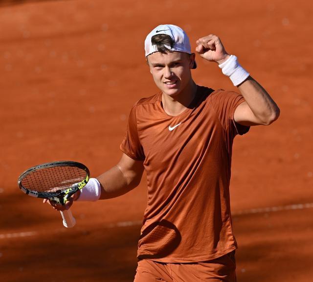 保守及伤病 保守及伤病