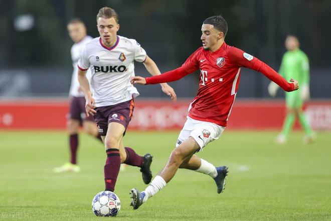 下半场登贝 下半场登贝